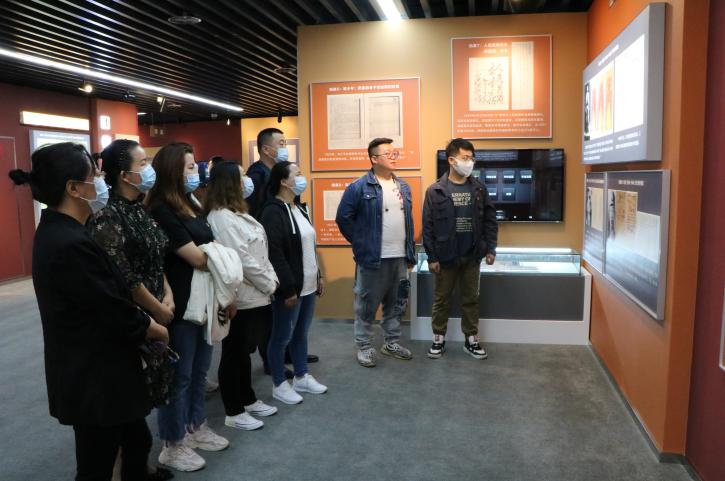 图片18.jpg